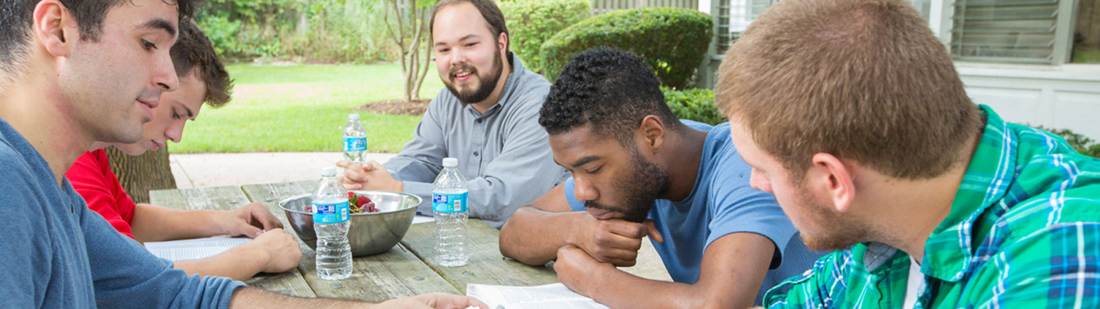 Rosecrance recovery students studying outside